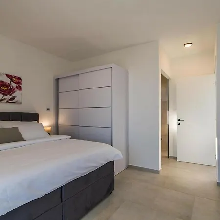 Vila Celi Comfortable Pula