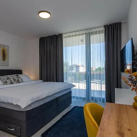 Celi Comfortable Vila Pula